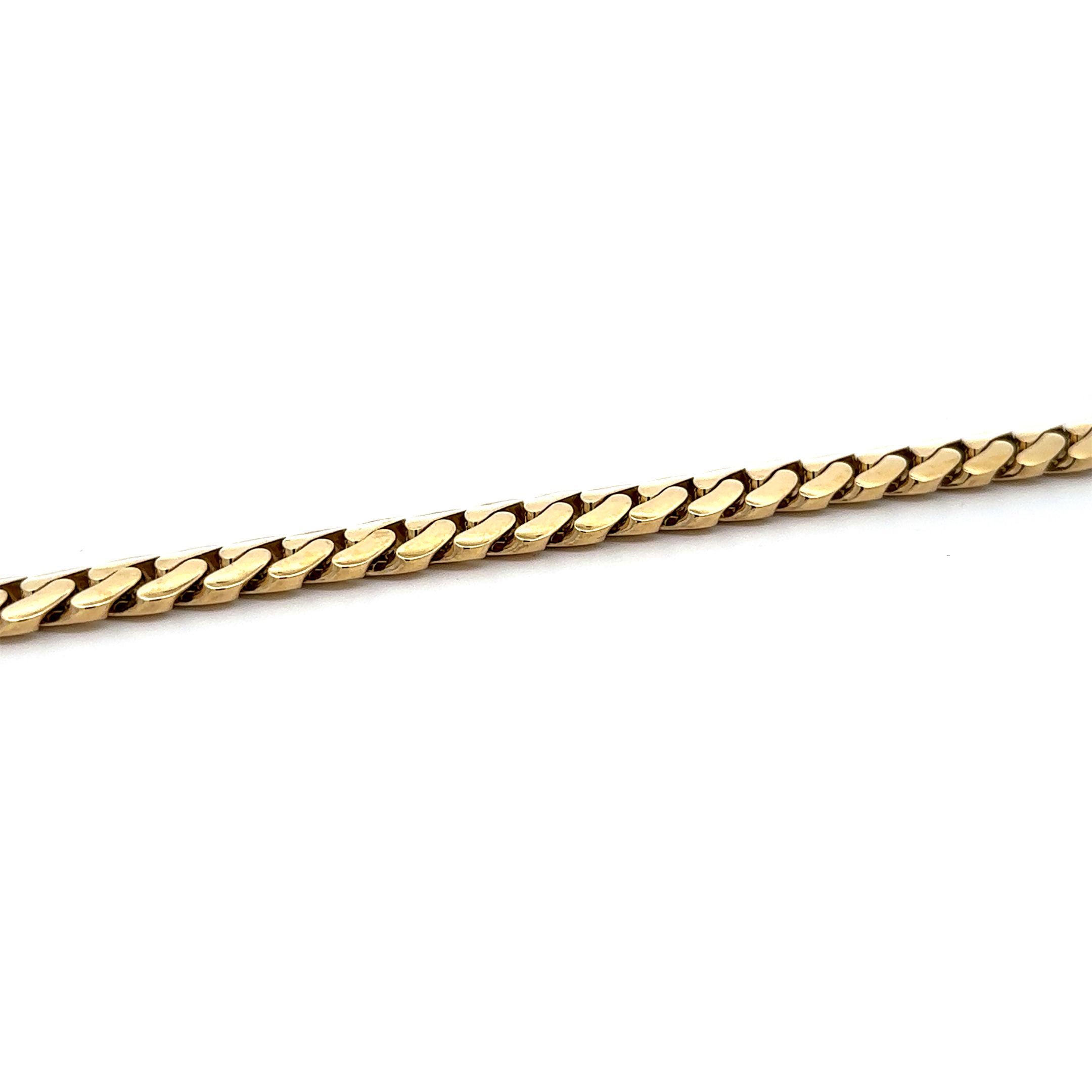 10k Hollow Cuban Link Bracelet 8mm Close Up Link