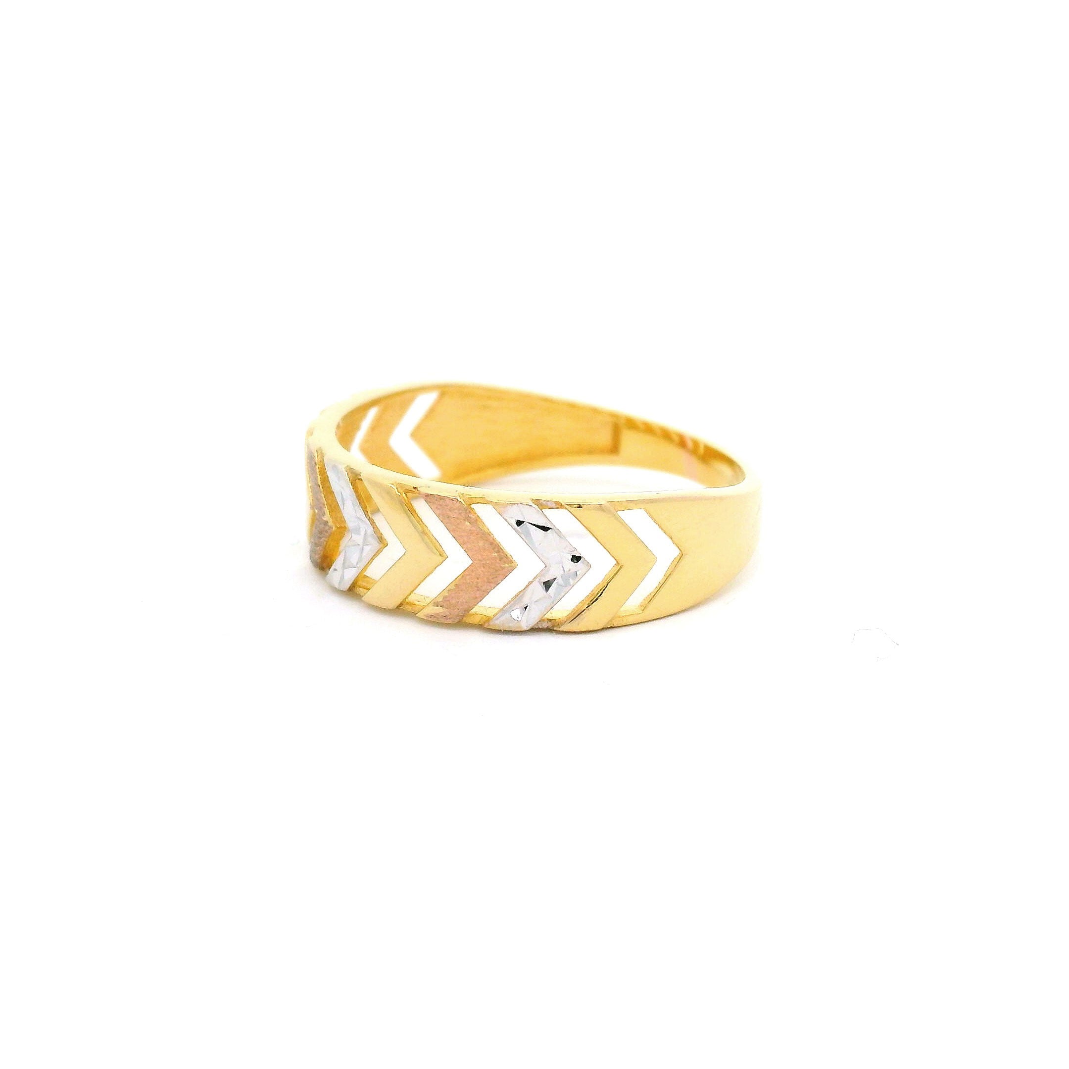 14k Tri-color Arrow Pattern Ring right side