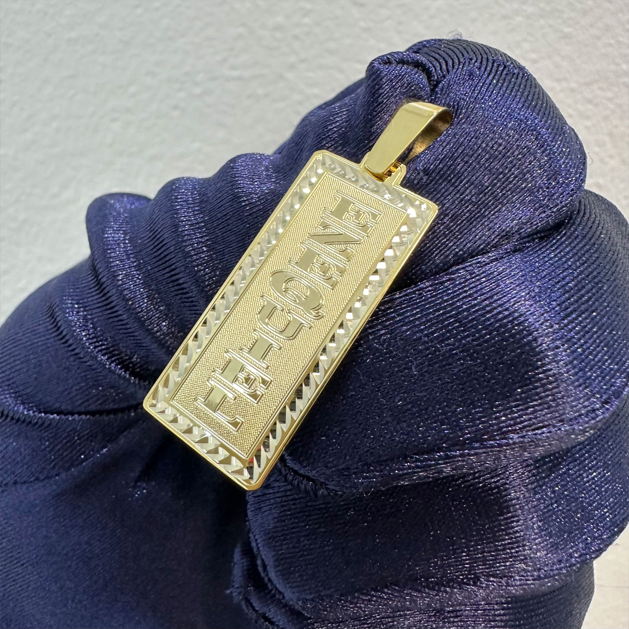 Ezequiel Old English Name Tag