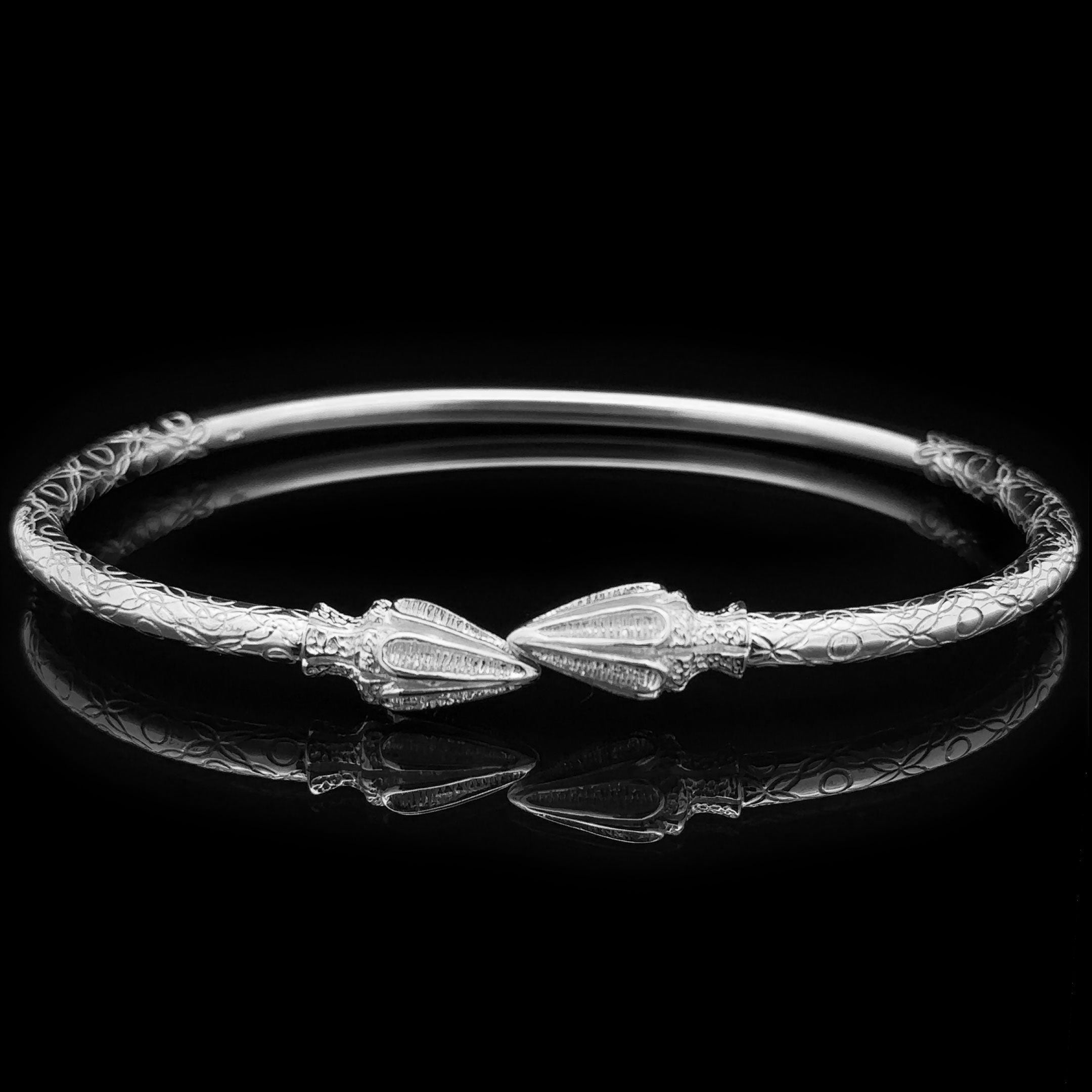 West Indian Bangle - X-Large with Fancy Cocoa Heads White Gold / Silver