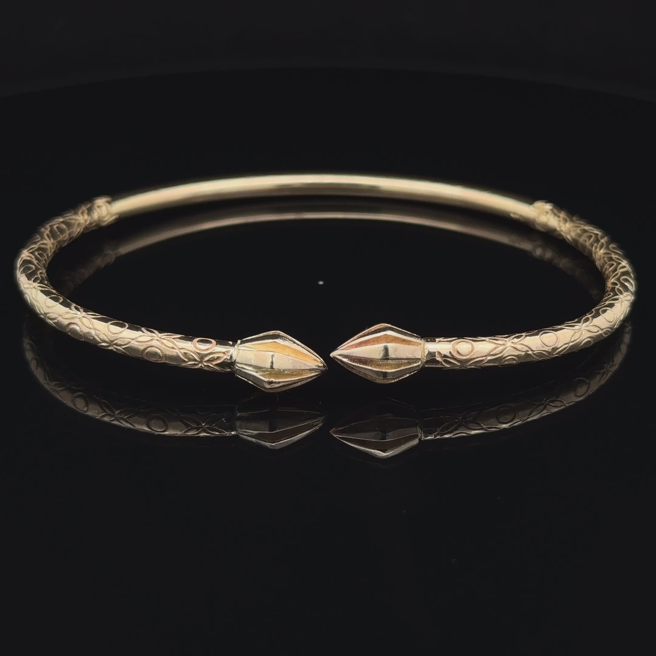 West Indian Bangle - Medium with Pointed Heads