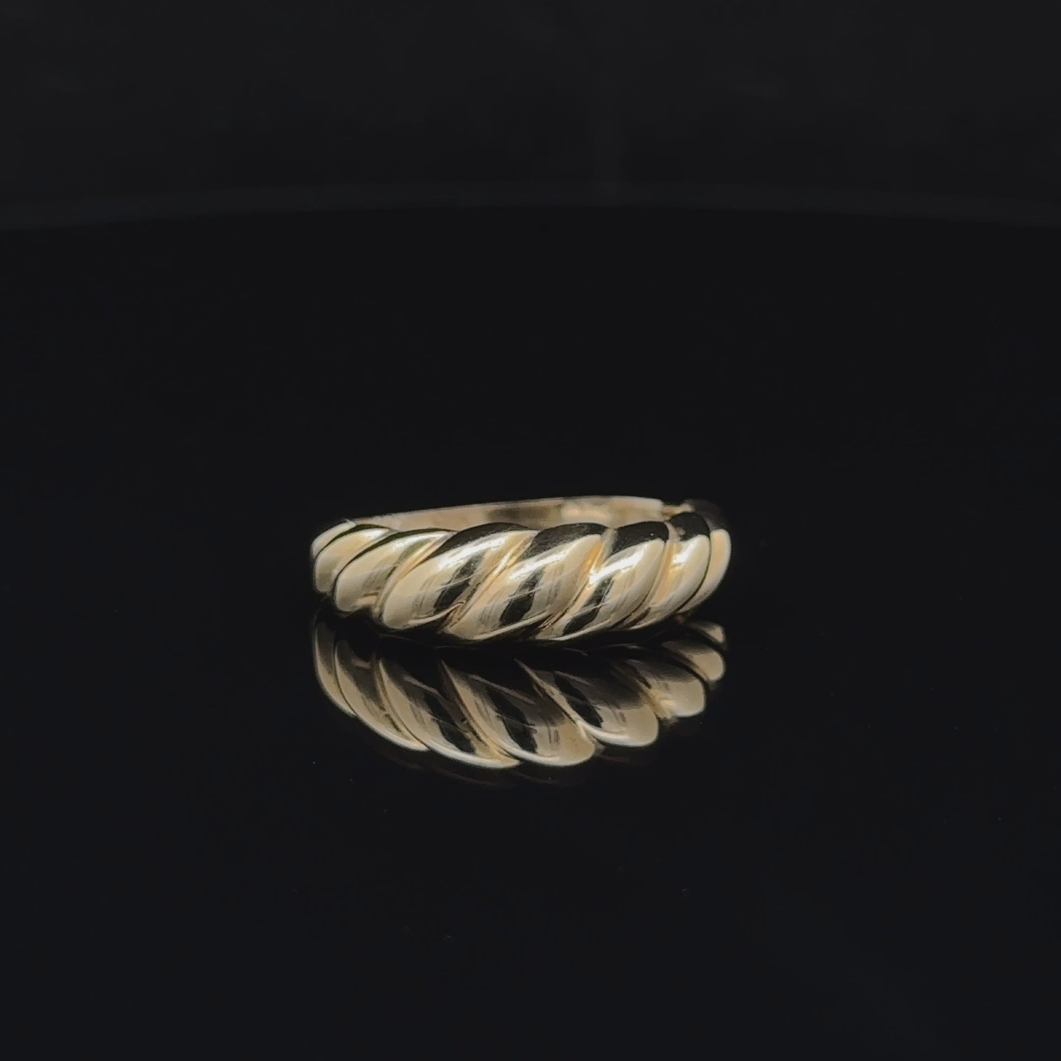 14k Twist Pattern Ring