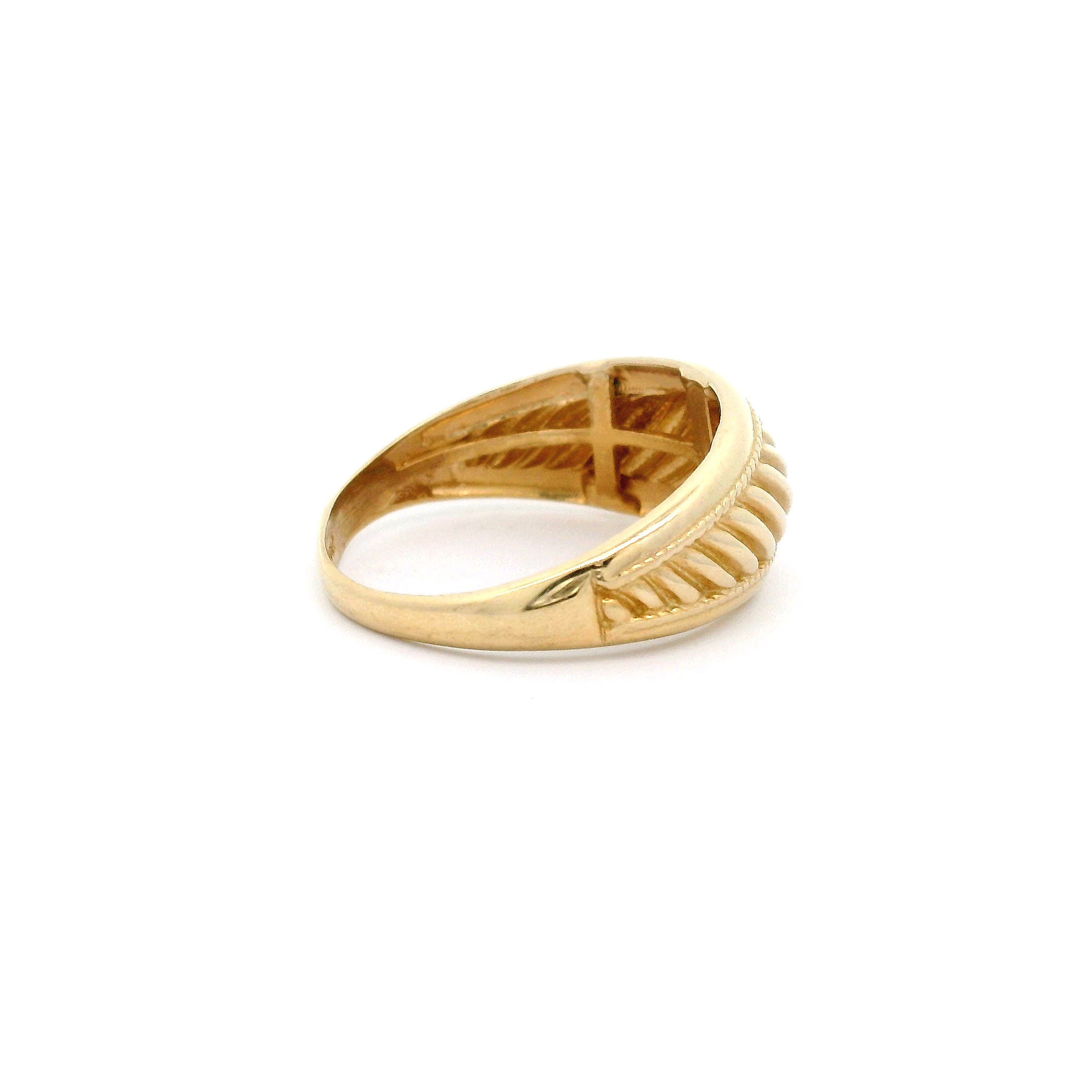14k Swirl Pattern Ring side
