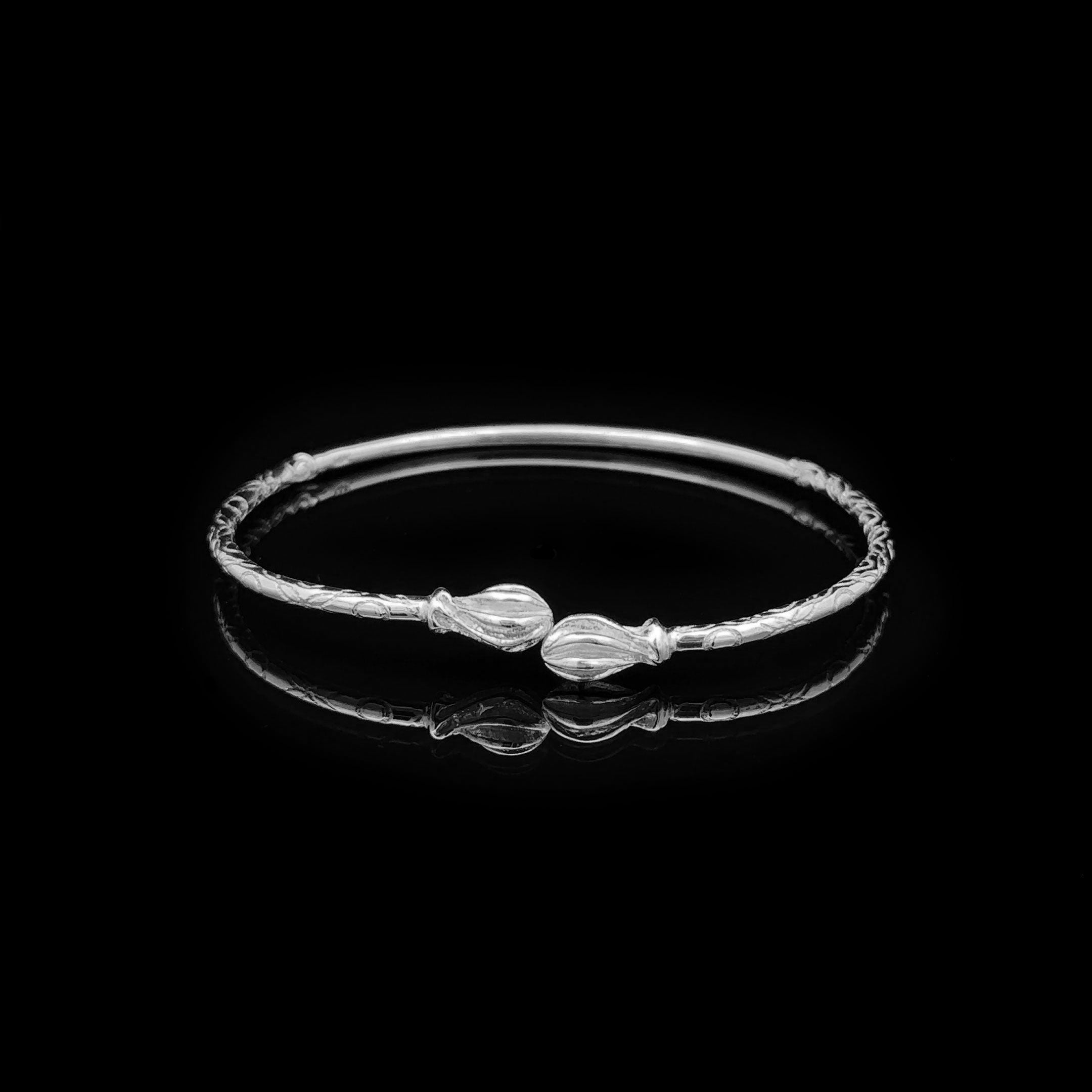 West Indian Bangle - Baby with Fancy Twist Heads White Gold / Silver