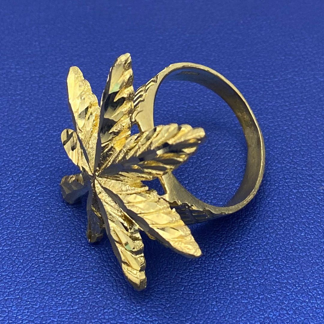 10k Marijuana Leaf Ring